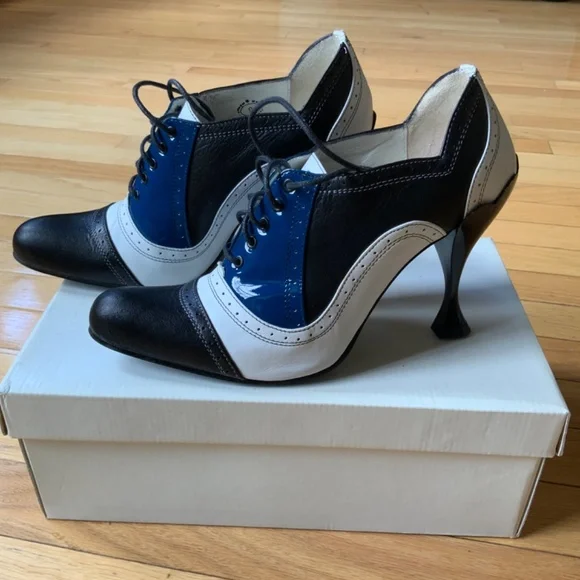 John Fluevog Mansfield Black White & Blue Leather Shoe Size 9 worn once indoors - Picture 2 of 15